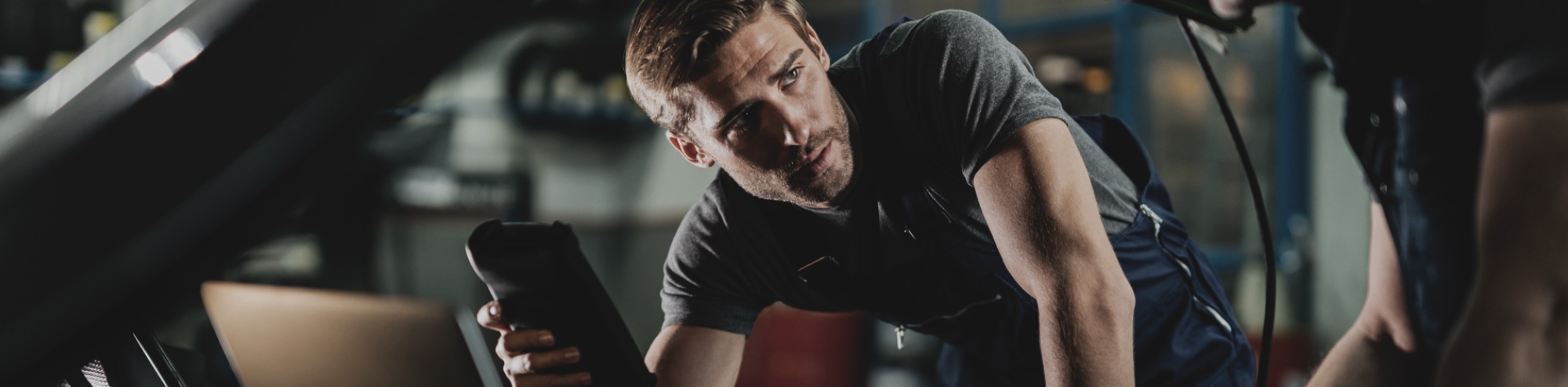 Banner Técnico de Mecatrónica/Mecânico avançado Porto